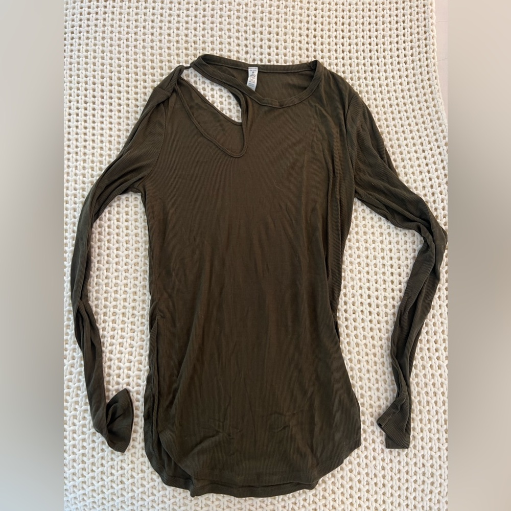 ALO YOGA - Ribbed peak long sleeve